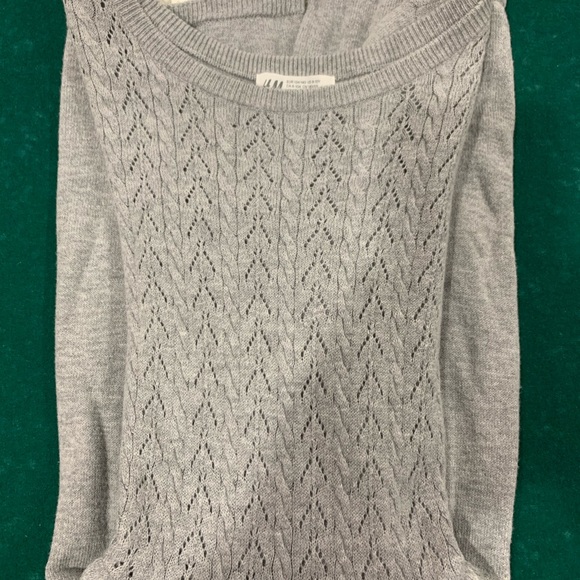 ๐ง๐ผ Girls H&M Gray Knit Sweater Dress size 8-10Y - Picture 4 of 8